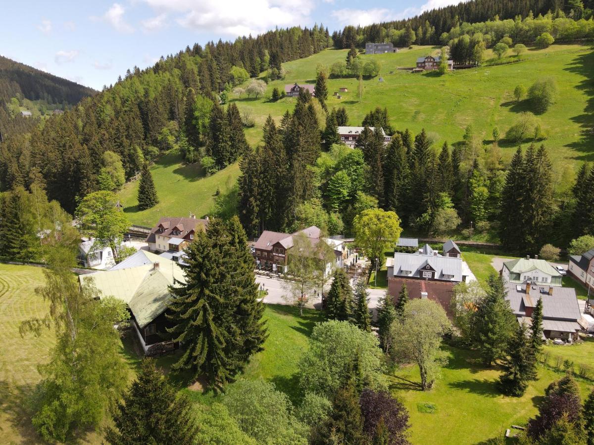 Hotel Hvezda Pec pod Sněžkou Eksteriør bilde