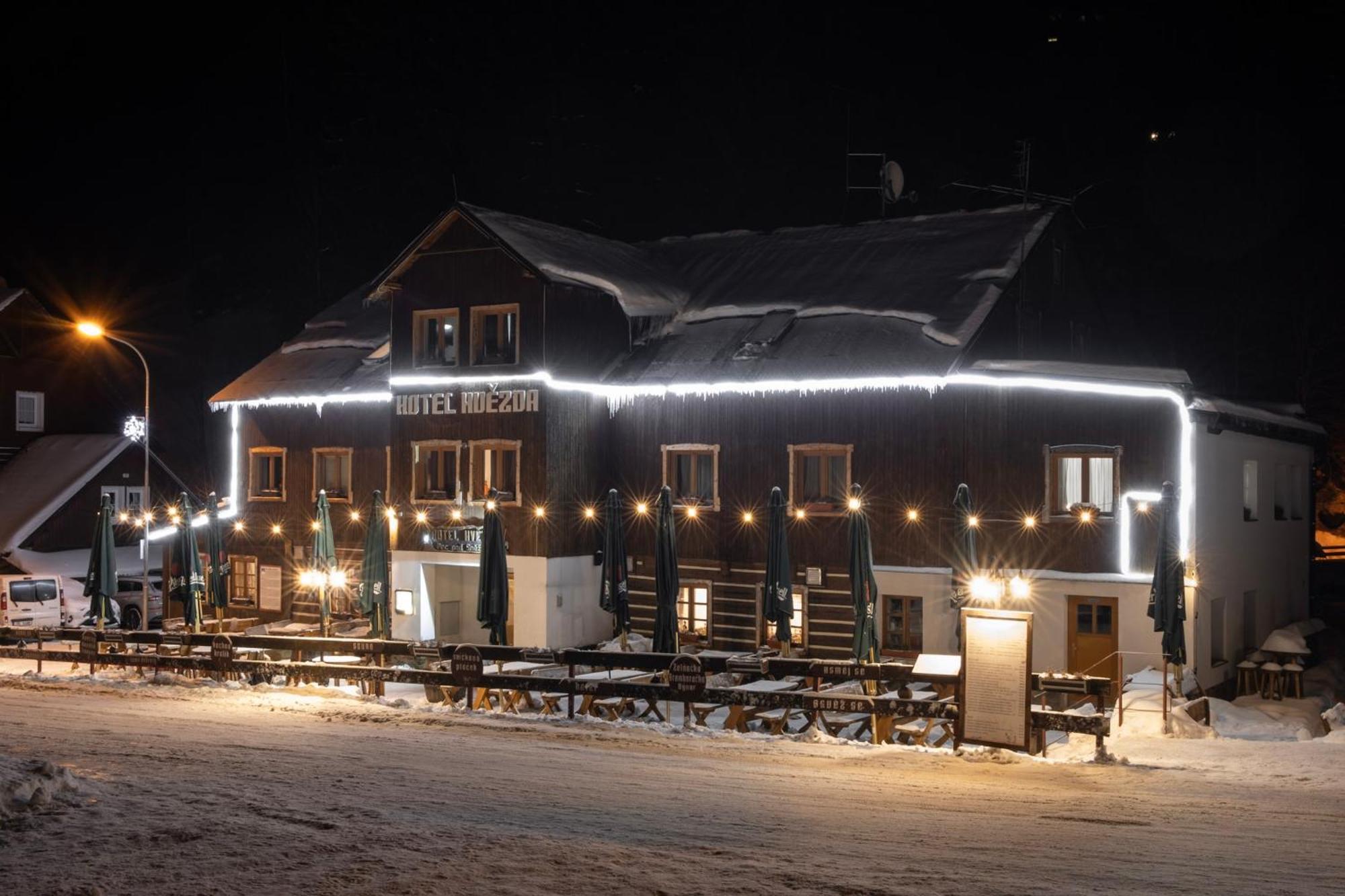 Hotel Hvezda Pec pod Sněžkou Eksteriør bilde